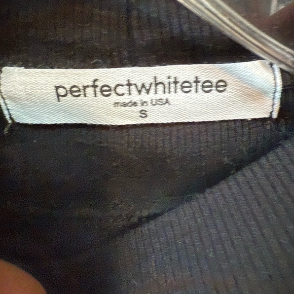 PERFECT WHITE TEE LAURYN MOCK NECK RIBBED TOP - Picture 6 of 7